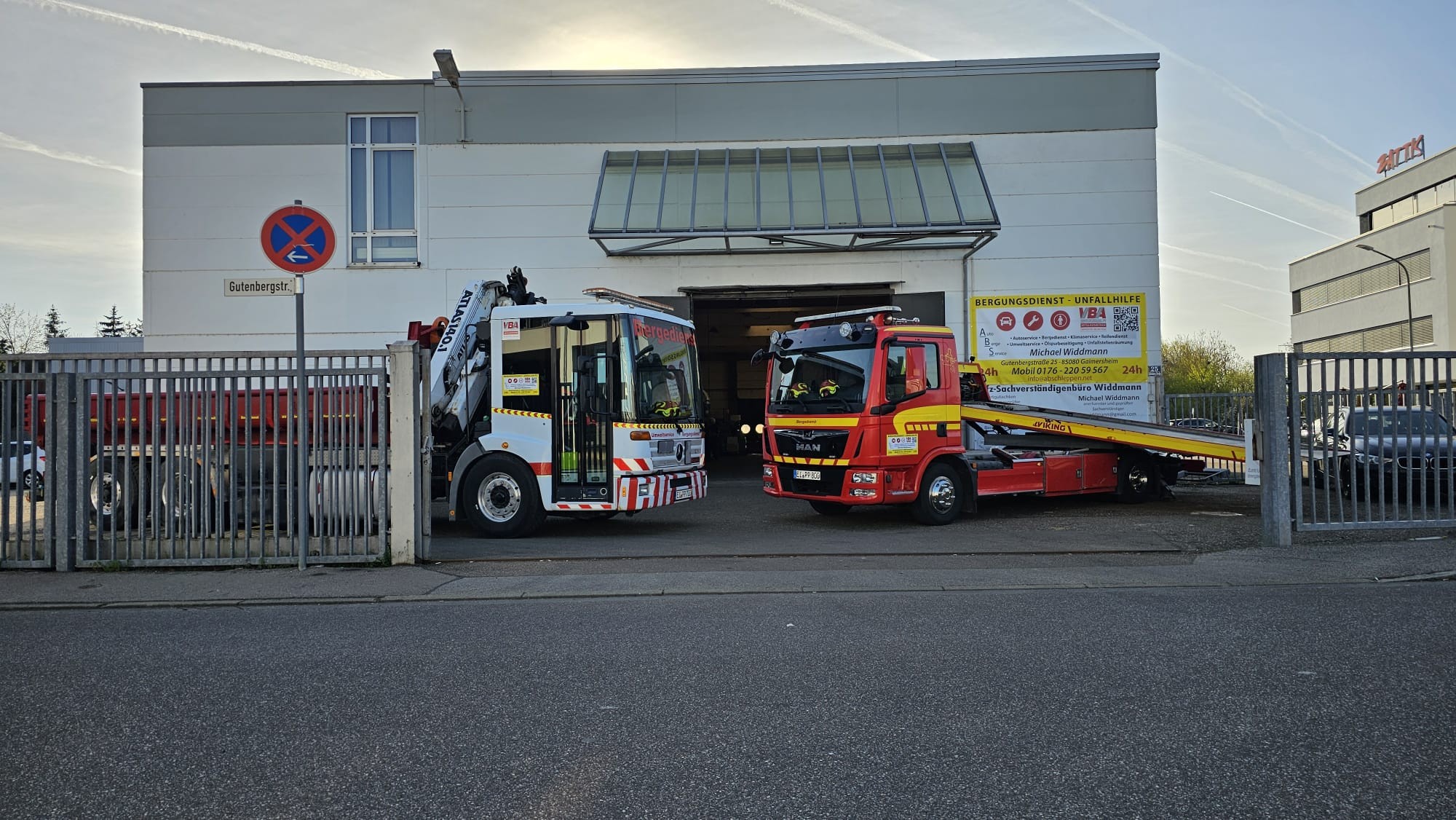 Firmensitz Auto-Berge-Service Widdmann in Gaimersheim mit zwei Einsatzfahrzeugen